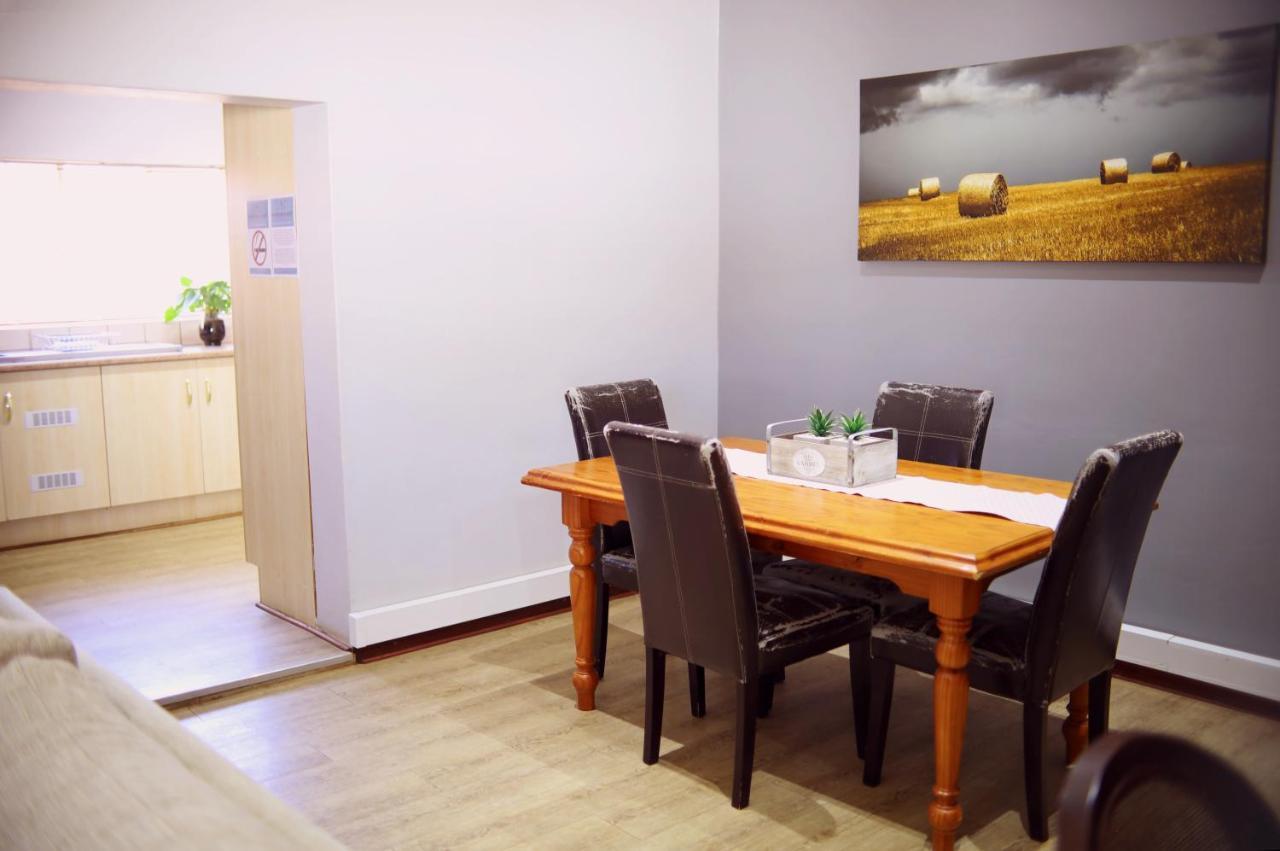Modern Farm Apartment Lichtenburg Ngoại thất bức ảnh