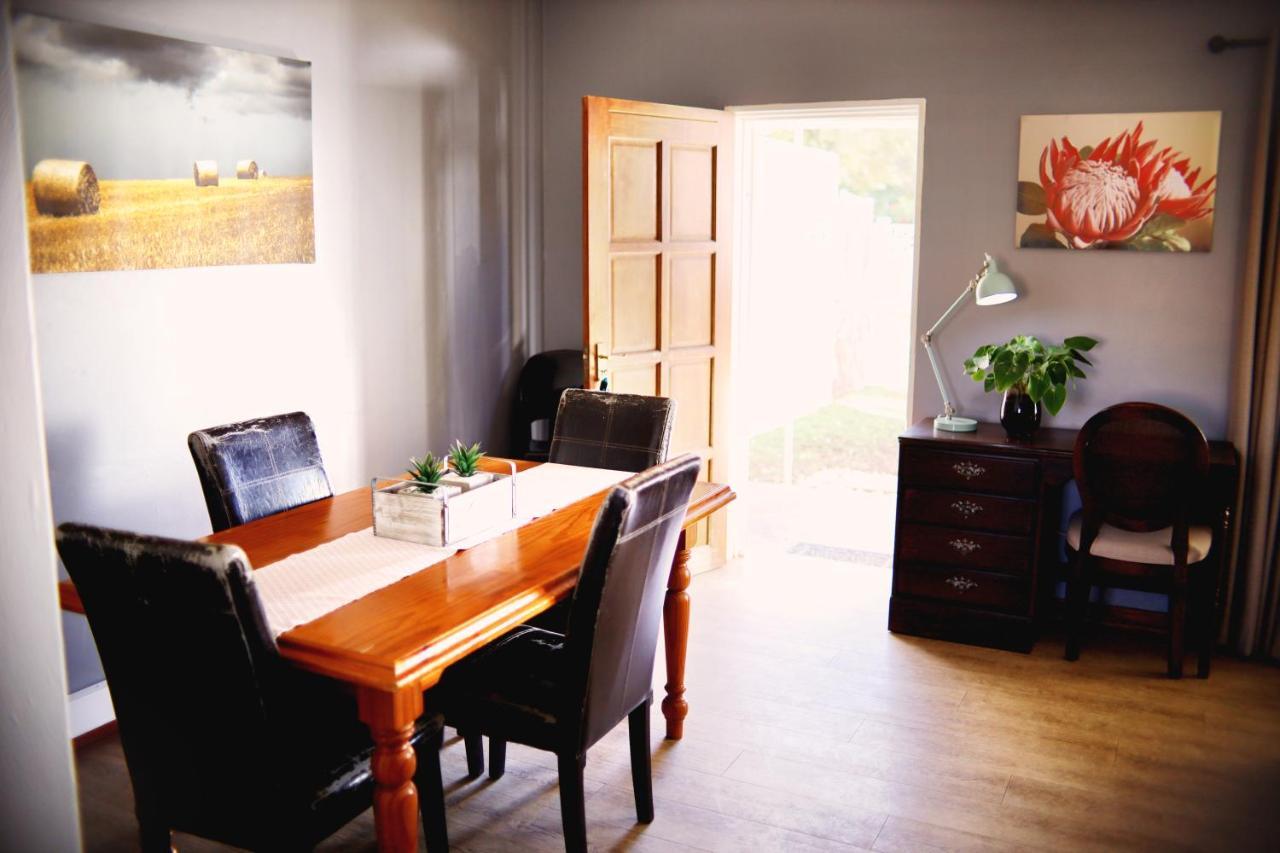 Modern Farm Apartment Lichtenburg Ngoại thất bức ảnh