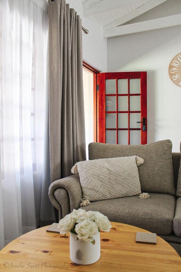 Modern Farm Apartment Lichtenburg Ngoại thất bức ảnh