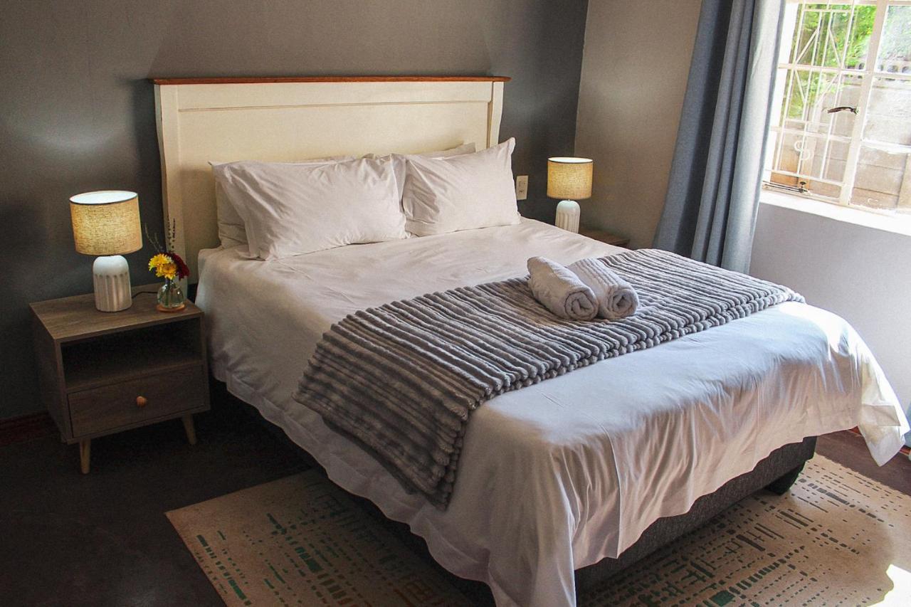 Modern Farm Apartment Lichtenburg Ngoại thất bức ảnh